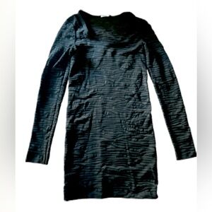 Wolford midi dress in black
(3)